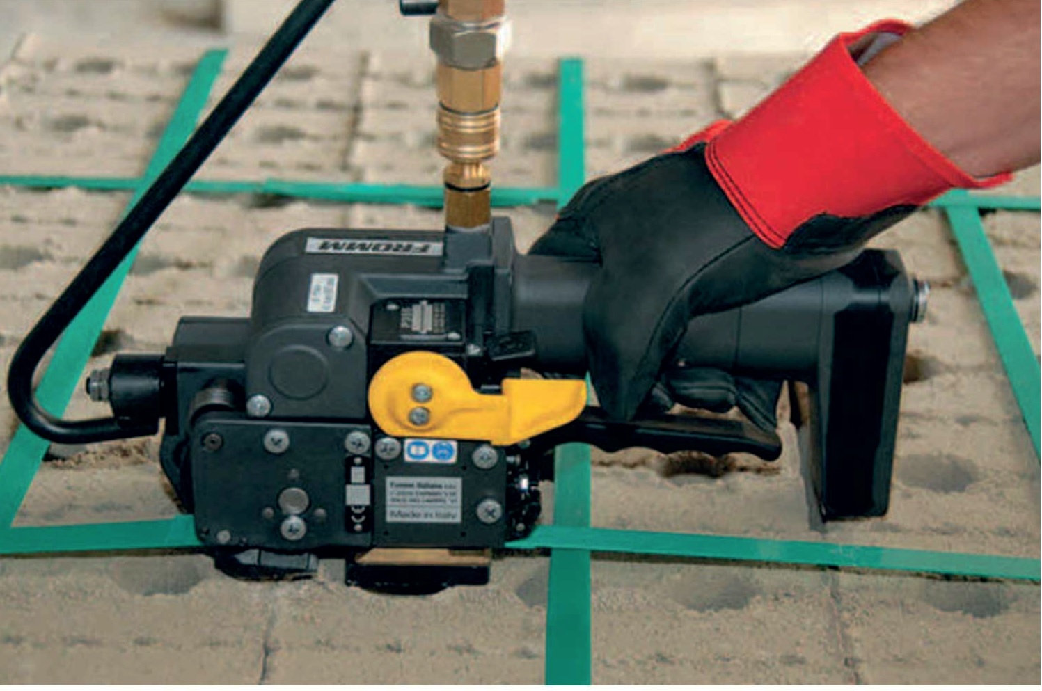 Rechargeable Strap Machine